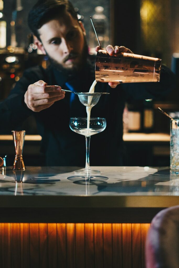 Bartender For Hire Nationwide - www.BartenderExpert.com